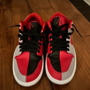 Wmns Air Jordan 1 Low SE 'Split - Gym Red Cement Grey women’s 7.5